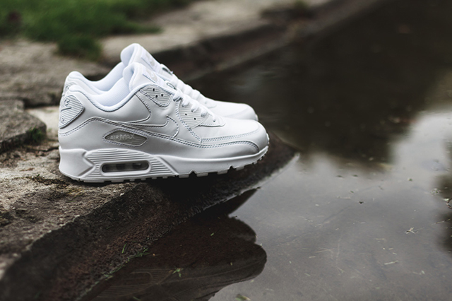 air max 90 leather all white